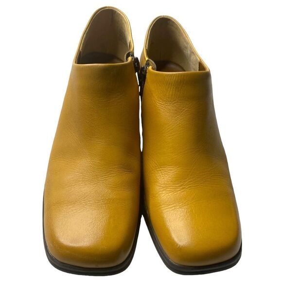 Chadwick's Sz 7.5 Chestnut Tan Faux Leather Chunky 2” Heel Side Zip Ankle Boot - Picture 2 of 7